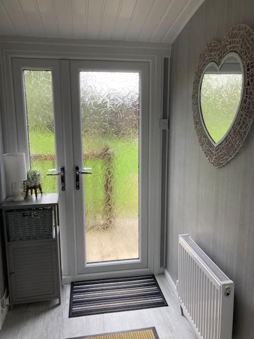 Cwtch Cymru Lodge 7F Caer Beris Holiday Lodge Park 빌스웰즈 외부 사진