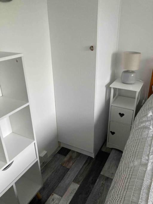 Cwtch Cymru Lodge 7F Caer Beris Holiday Lodge Park 빌스웰즈 외부 사진